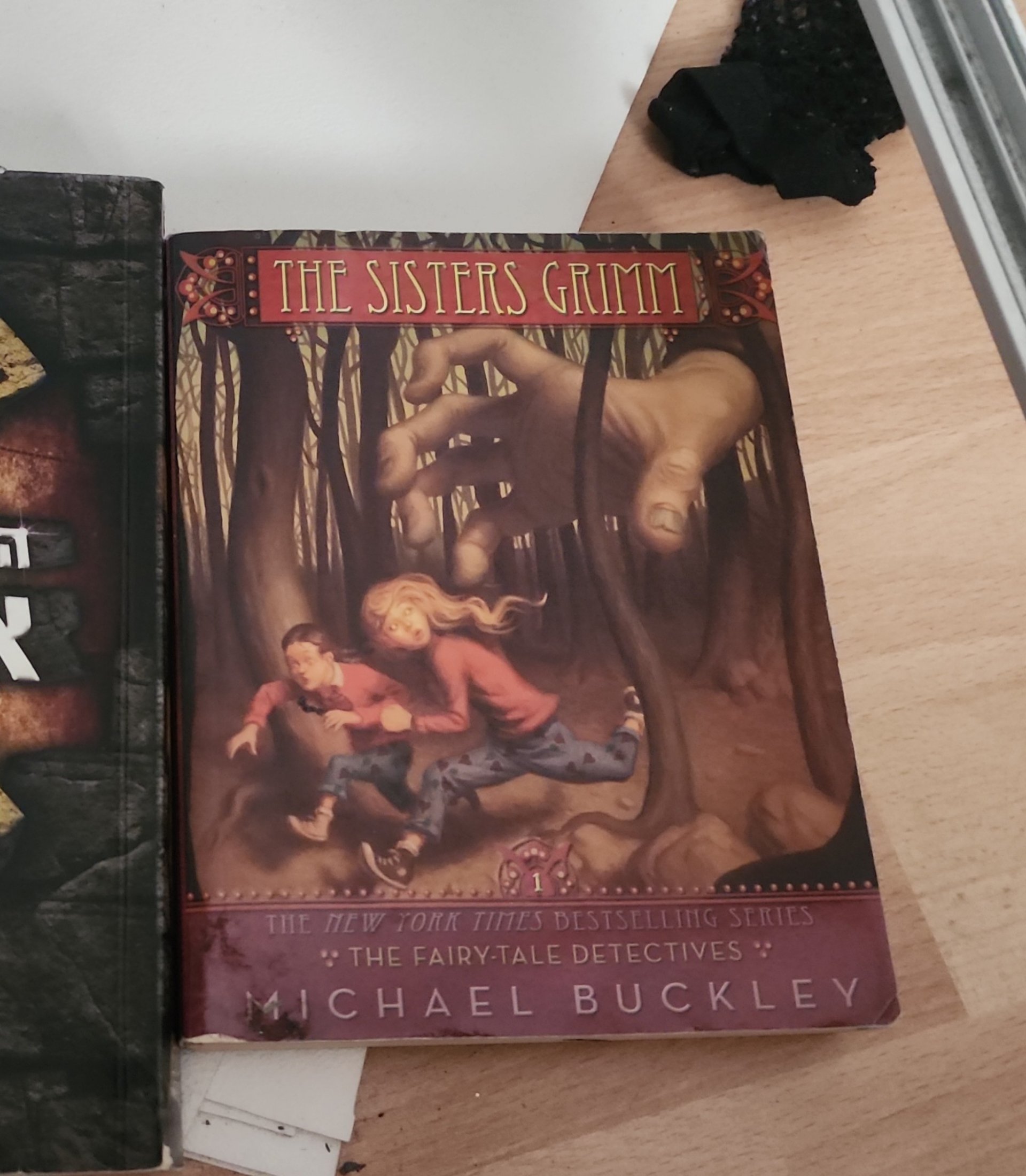 The Sisters Grimm: The Fairy-Tale Detectives
